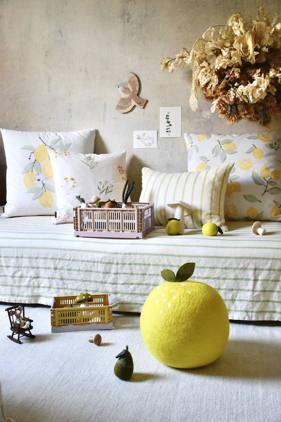 {Zitronen}
Große Zitronenliebe! In jeder {Zitronen}
Große Zitronenliebe! In jeder