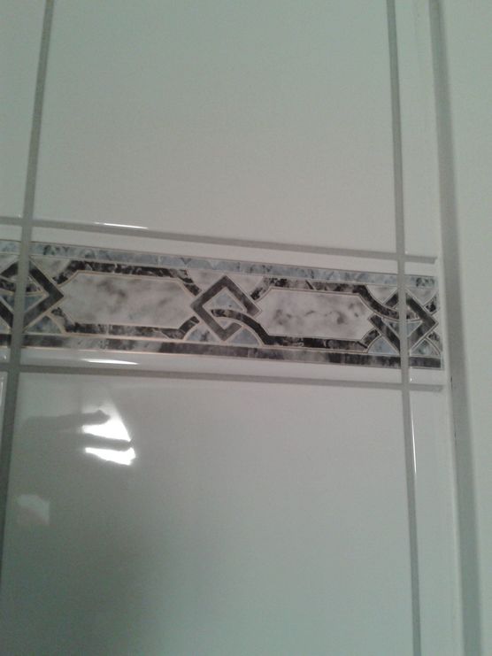 Hilfe beim Fliesen überkleben Hilfe beim Fliesen überkleben