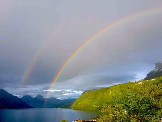 ein doppelter Regenbogen nach ein doppelter Regenbogen nach