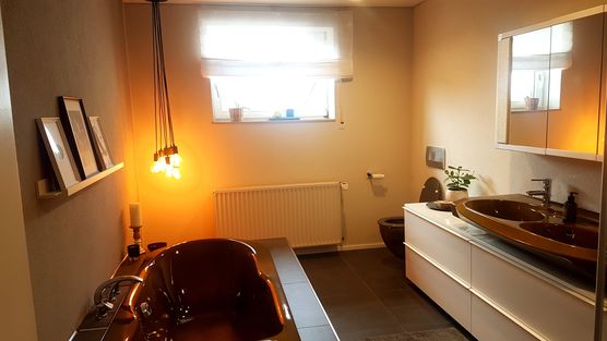 Das ehemals raumhoch geflieste Das ehemals raumhoch geflieste