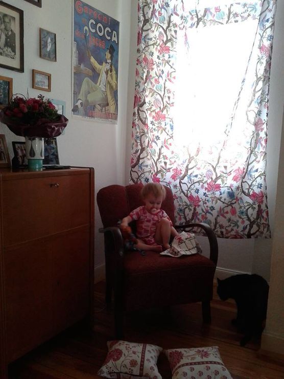 Stilleben mit Kind und Kater Stilleben mit Kind und Kater