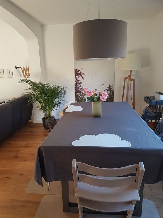 Tisch mit Wolken Tisch mit Wolken