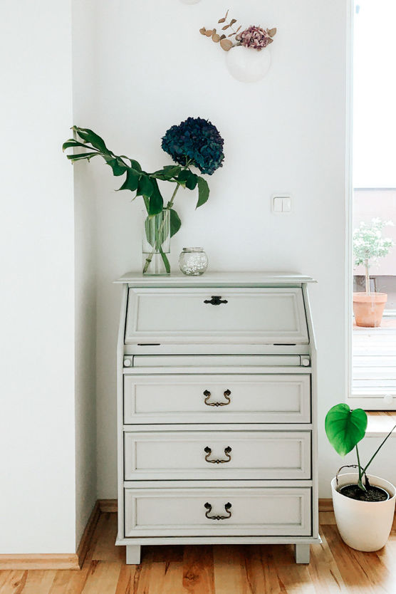 Diesen alten Sekretär habe Diesen alten Sekretär habe