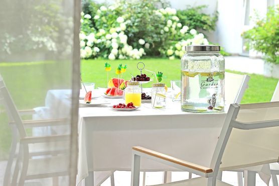 Sommerterrassentisch Sommerterrassentisch