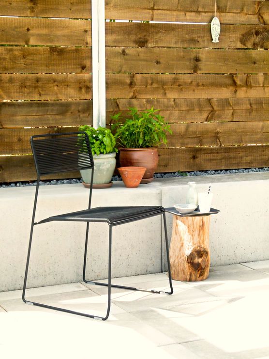 Immer diese Stühle! Immer diese Stühle!