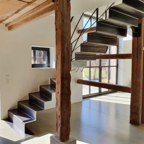 Unsere Treppenskulptur 😁 Unsere Treppenskulptur 😁