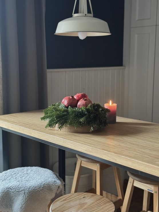 Die Granatäpfel sind so Die Granatäpfel sind so