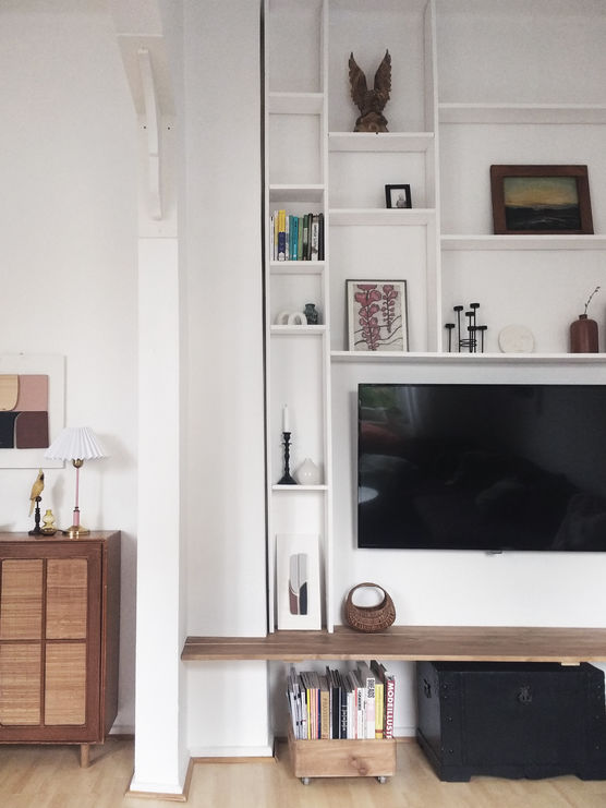 Meine selbstgebaute Regalwand fügt Meine selbstgebaute Regalwand fügt