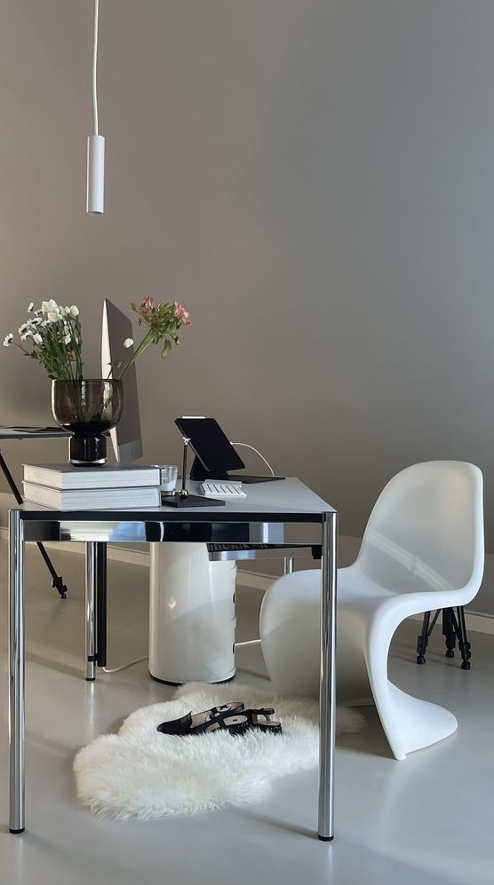 Die Lampe hmmm über Die Lampe hmmm über