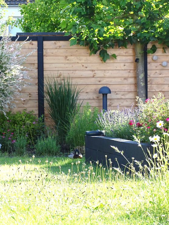 Morgens im Garten mit Morgens im Garten mit