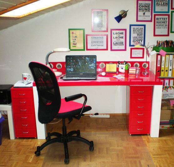 Schreibtisch in ROT Schreibtisch in ROT