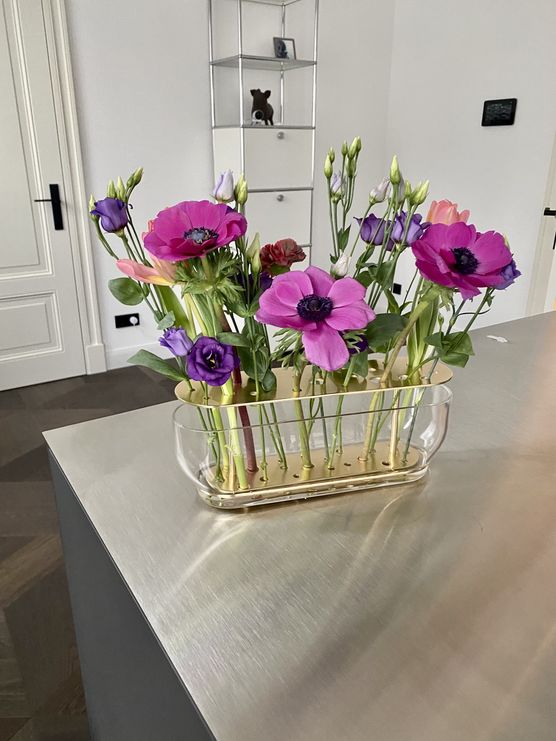 Die Ikebana-Vase hab ich Die Ikebana-Vase hab ich