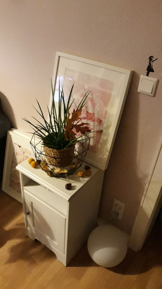 Ich habe dem Nachtschrank Ich habe dem Nachtschrank