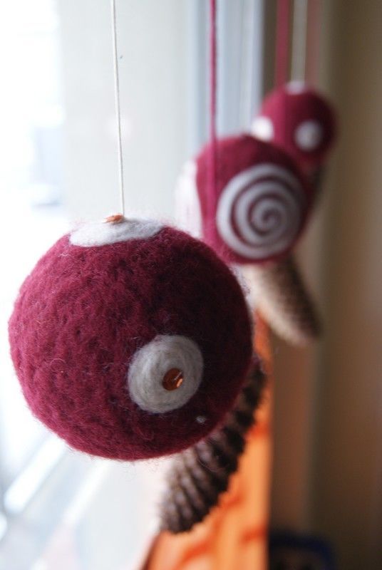 Gefilzte Weihnachtskugeln Gefilzte Weihnachtskugeln