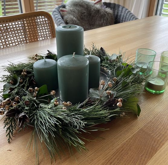 Unser Adventskranz ist in Unser Adventskranz ist in