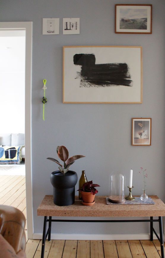 • Auch der Flur ... • Auch der Flur ...