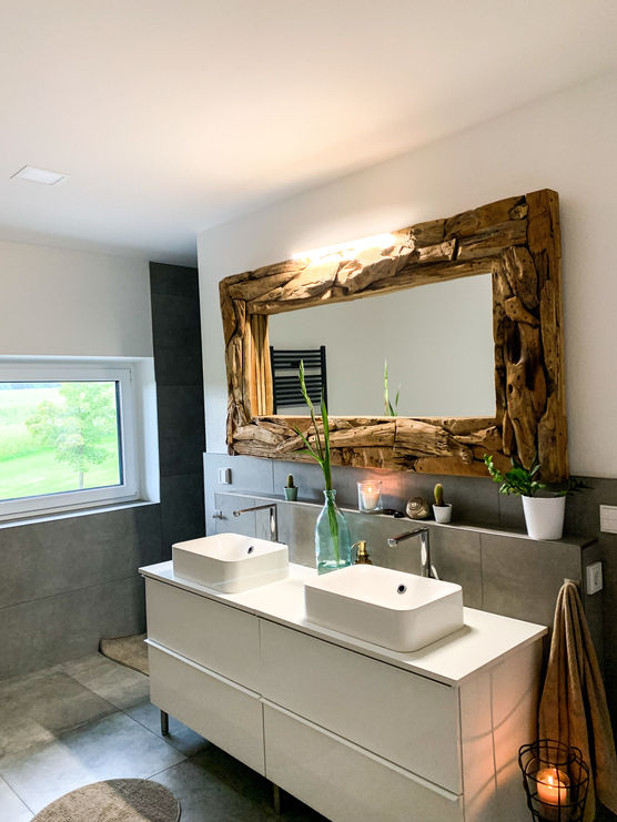 Auch im Badezimmer war Auch im Badezimmer war