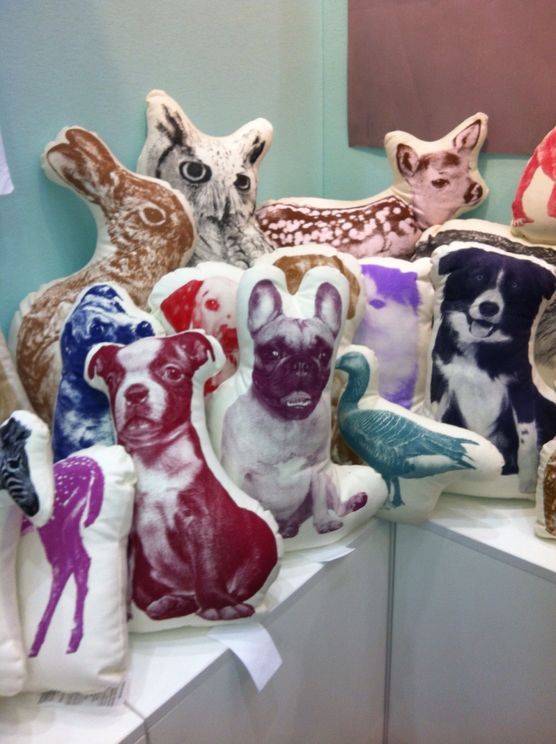 Kissen mit Tiermotiven aus den 60ern Kissen mit Tiermotiven aus den 60ern