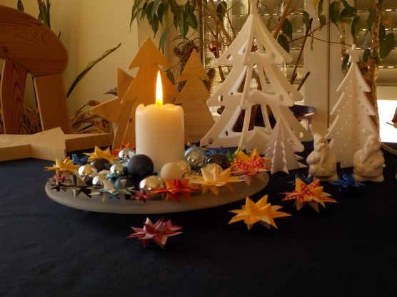 3. Advent, die Kerze brennt 3. Advent, die Kerze brennt