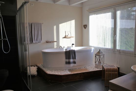 Licht-Spiel im Bad Licht-Spiel im Bad