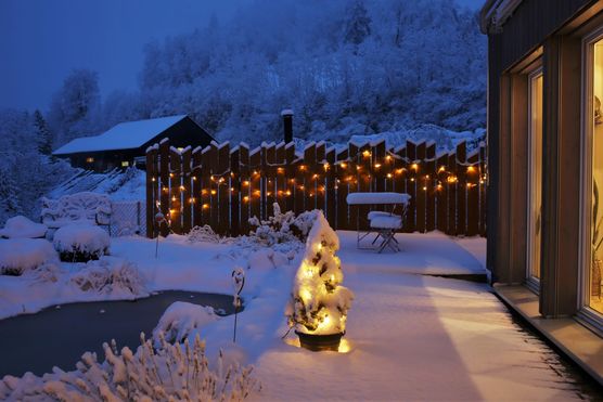 Adventszeit mit Schnee und Adventszeit mit Schnee und