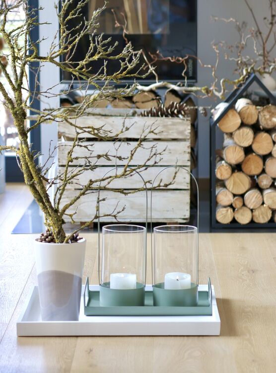 Über Nacht ist es Über Nacht ist es