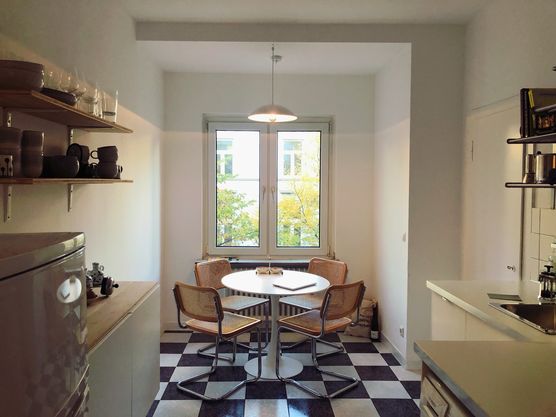 Große Küche, wenig Stauraum... Große Küche, wenig Stauraum...