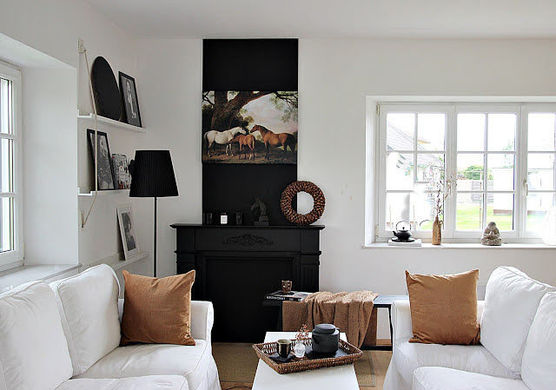 Die Kaminkonsole hat einen Die Kaminkonsole hat einen