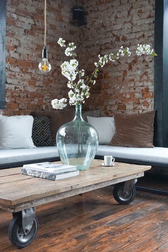 Einblick in die Rösterei-Loungeecke Einblick in die Rösterei-Loungeecke