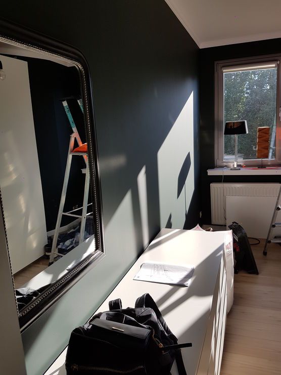 Chaos in der Ankleide Chaos in der Ankleide