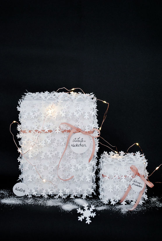 „Schneeflöckchen, Weißröckchen....“ ❄️
.... 216 „Schneeflöckchen, Weißröckchen....“ ❄️
.... 216