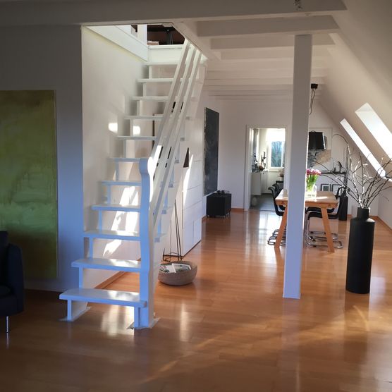 Hallo weiße Treppe☺️) Hallo weiße Treppe☺️)