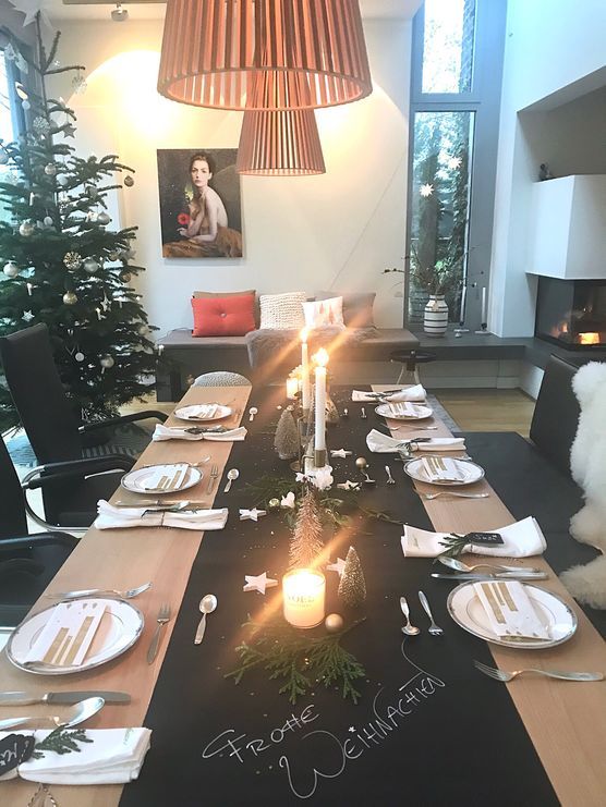 Frohe Weihnachten, liebe SLIer! Frohe Weihnachten, liebe SLIer!