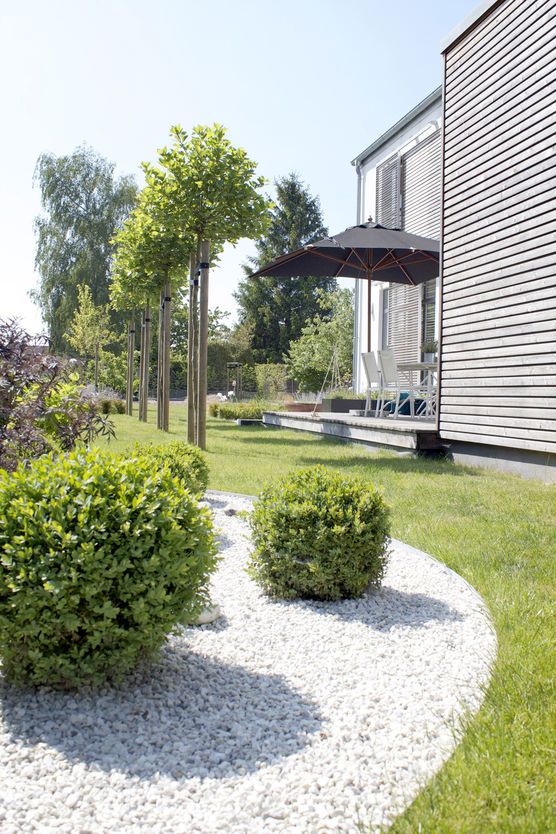 Rundungen im Urbanen Garten Rundungen im Urbanen Garten