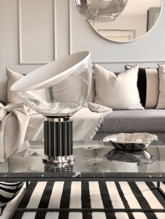 Hallo meine Lieben.
Hier seht Hallo meine Lieben.
Hier seht