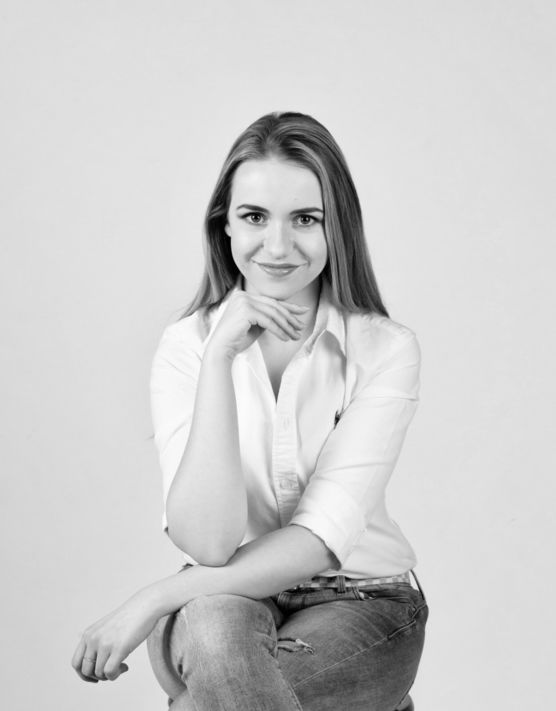 Hallo, ich bin Anna. Hallo, ich bin Anna.