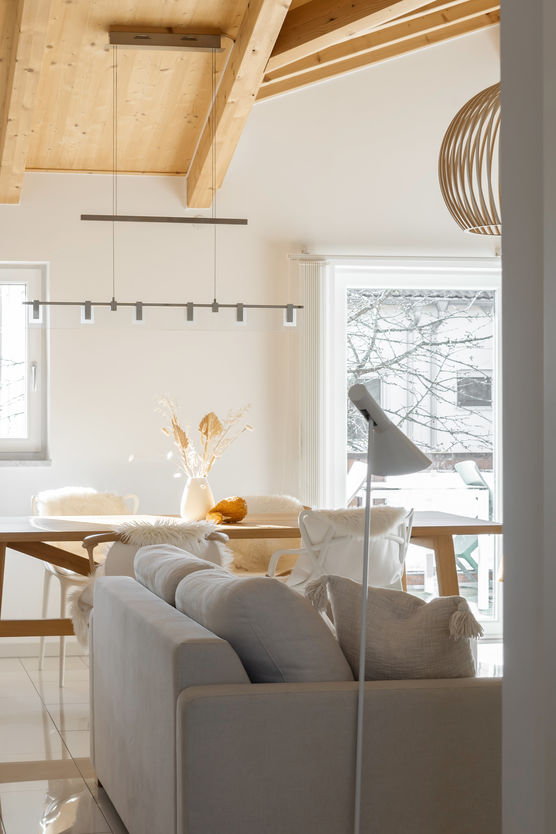 „Hoch die Hände und „Hoch die Hände und