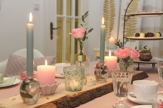 Ideen für Deine Tischdekoration zur Kommunion, Konfirmation oder Taufe Ideen für Deine Tischdekoration zur Kommunion, Konfirmation oder Taufe