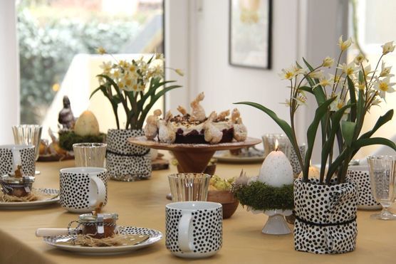 Tischdekoration zu Ostern - Ei, Ei Eierlikör Tischdekoration zu Ostern - Ei, Ei Eierlikör