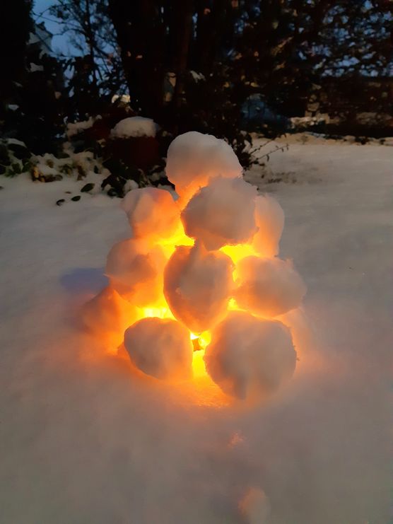 *Schneelaterne*
*Schneelaterne*