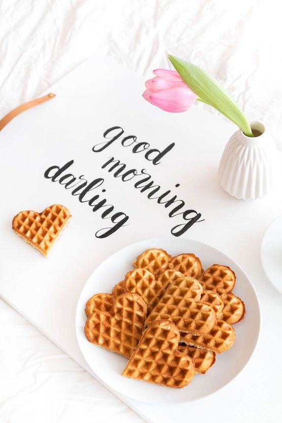 Frühstück im Bett Frühstück im Bett