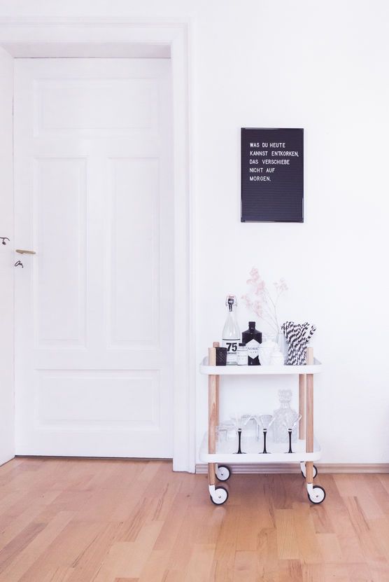 Hoch die Hände ... Hoch die Hände ...