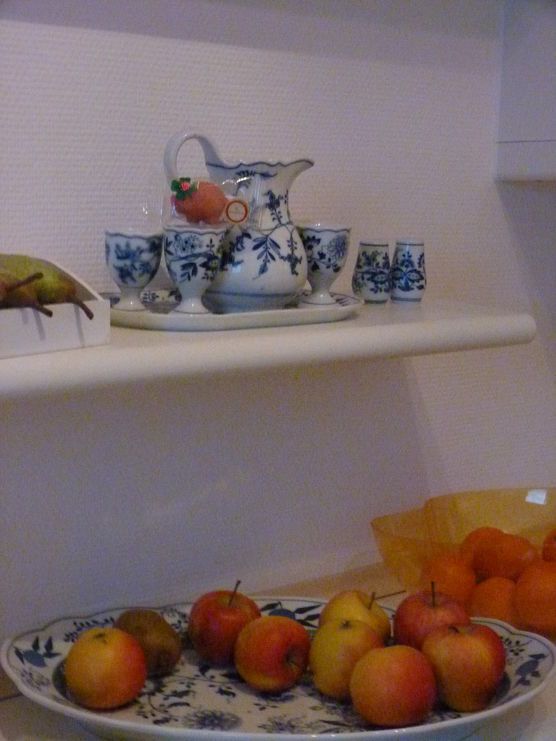 was ein Marzipanschwein so mag, oder an apple a day keeps... was ein Marzipanschwein so mag, oder an apple a day keeps...