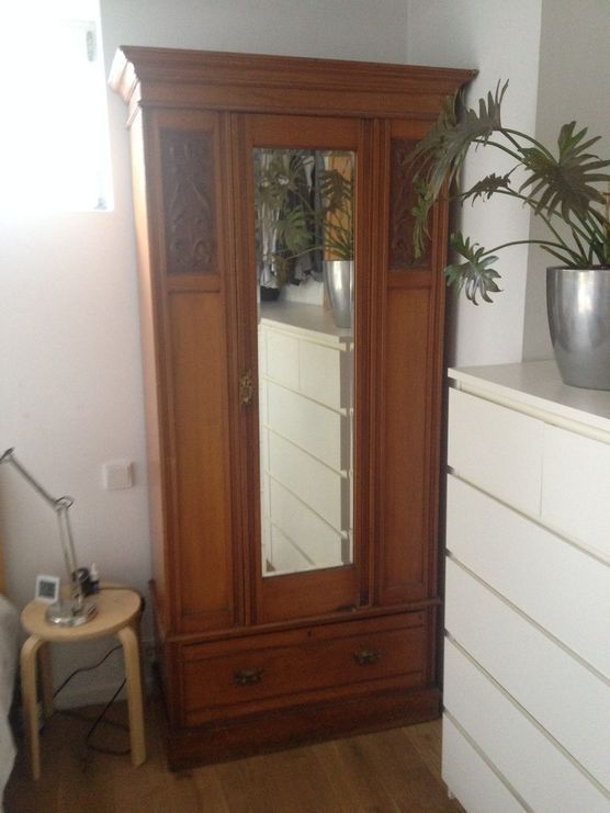 Schrank, klein aber fein Schrank, klein aber fein