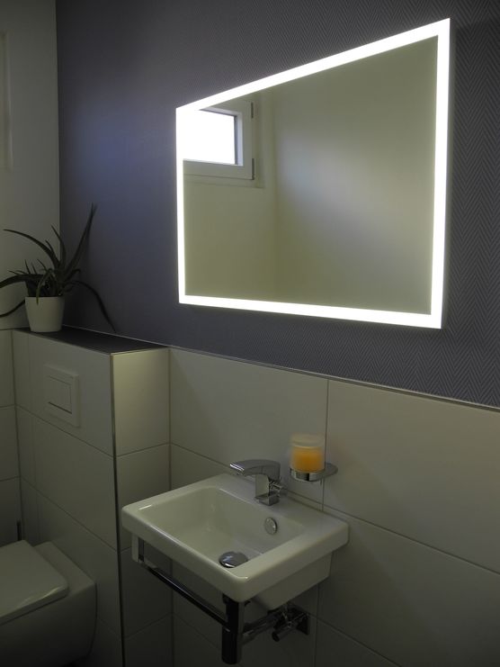 Gästebad in blau-weiß-grau Gästebad in blau-weiß-grau