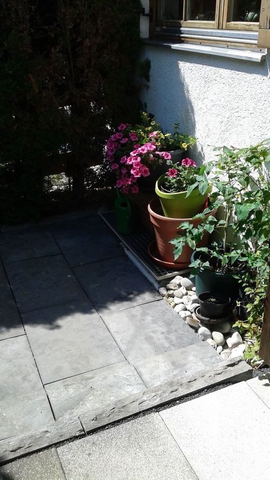 Ein gemütlicher Platz im Garten Ein gemütlicher Platz im Garten