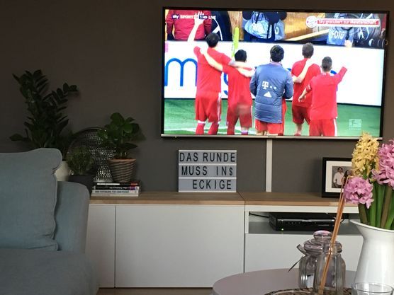 Das Runde muss ins Eckige... Das Runde muss ins Eckige...