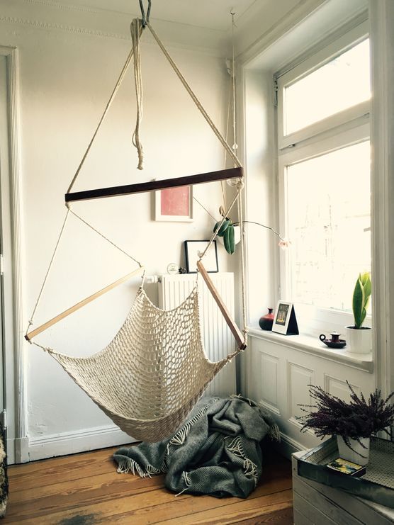 Wohnzimmer bei Sonnenschein Wohnzimmer bei Sonnenschein