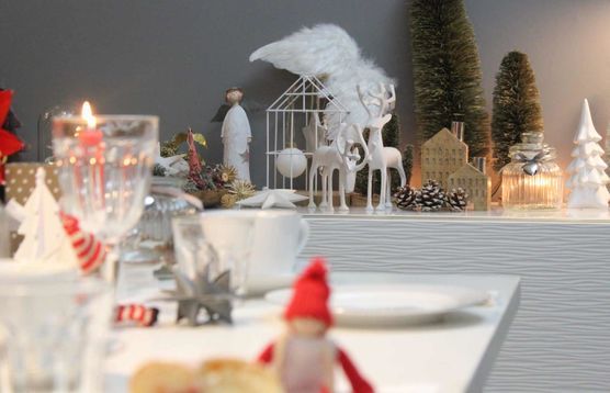 schlichte Weihnachtsdekoration schlichte Weihnachtsdekoration