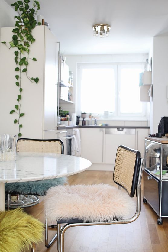 Das Küchenfenster geht raus Das Küchenfenster geht raus